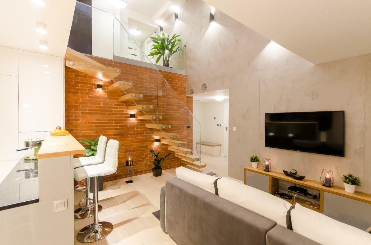 Central Penthouse With Terrace 克拉科夫 外观 照片
